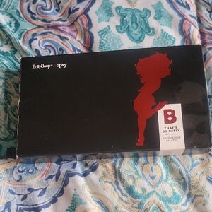 ipsy Betty Boop Eyeshadow Palette - Black and Red